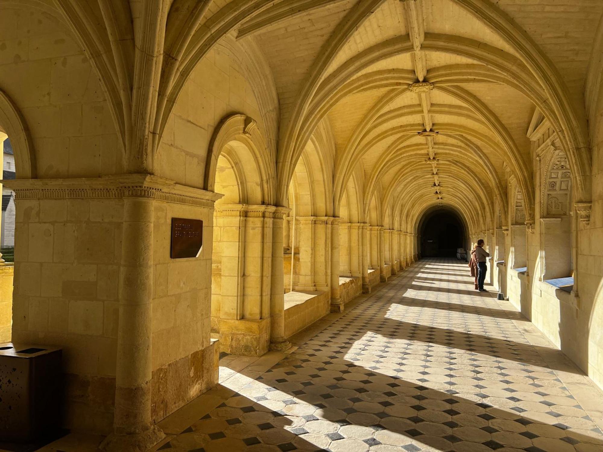 Le Chateau De Leugny Oiron Екстериор снимка
